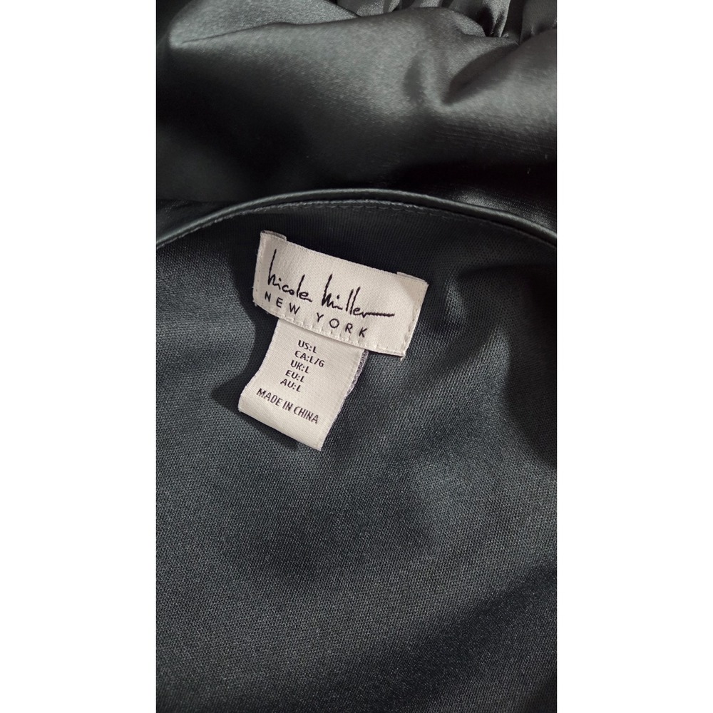 Nicole Miller Emerald Green Satin Wrap Dress Ruffled Hem Flutter Sleeve Size M/L - Picture 7 of 8
